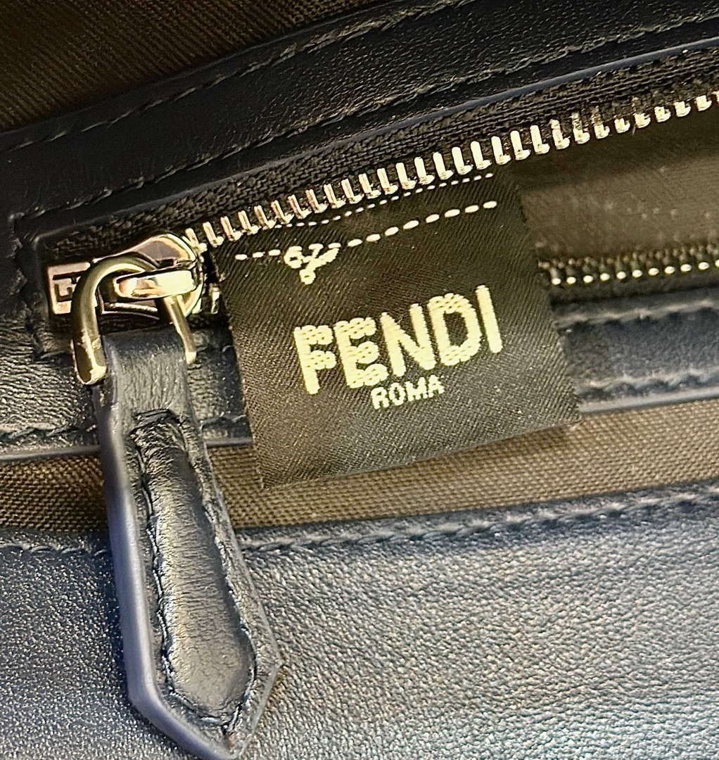 Fendi 8BR600 Baguette Medium leather 0135M bag Navy Blue
