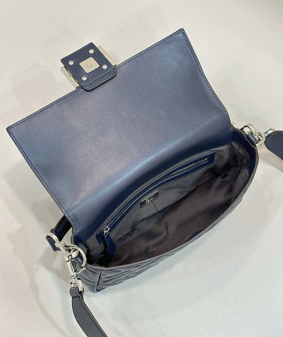 Fendi 8BR600 Baguette Medium leather 0135M bag Navy Blue