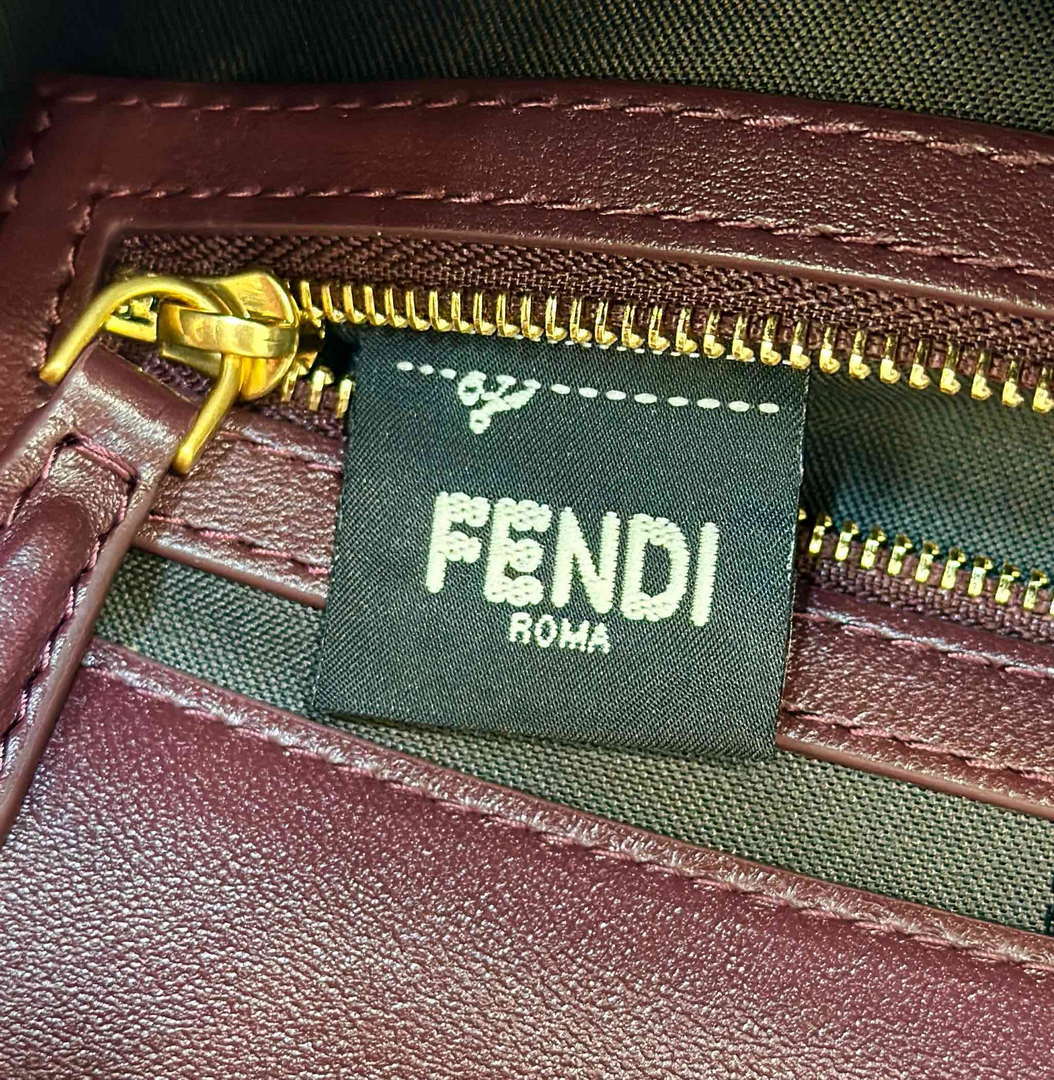 Fendi 8BR600 Baguette Medium leather 0135M bag Wine Red