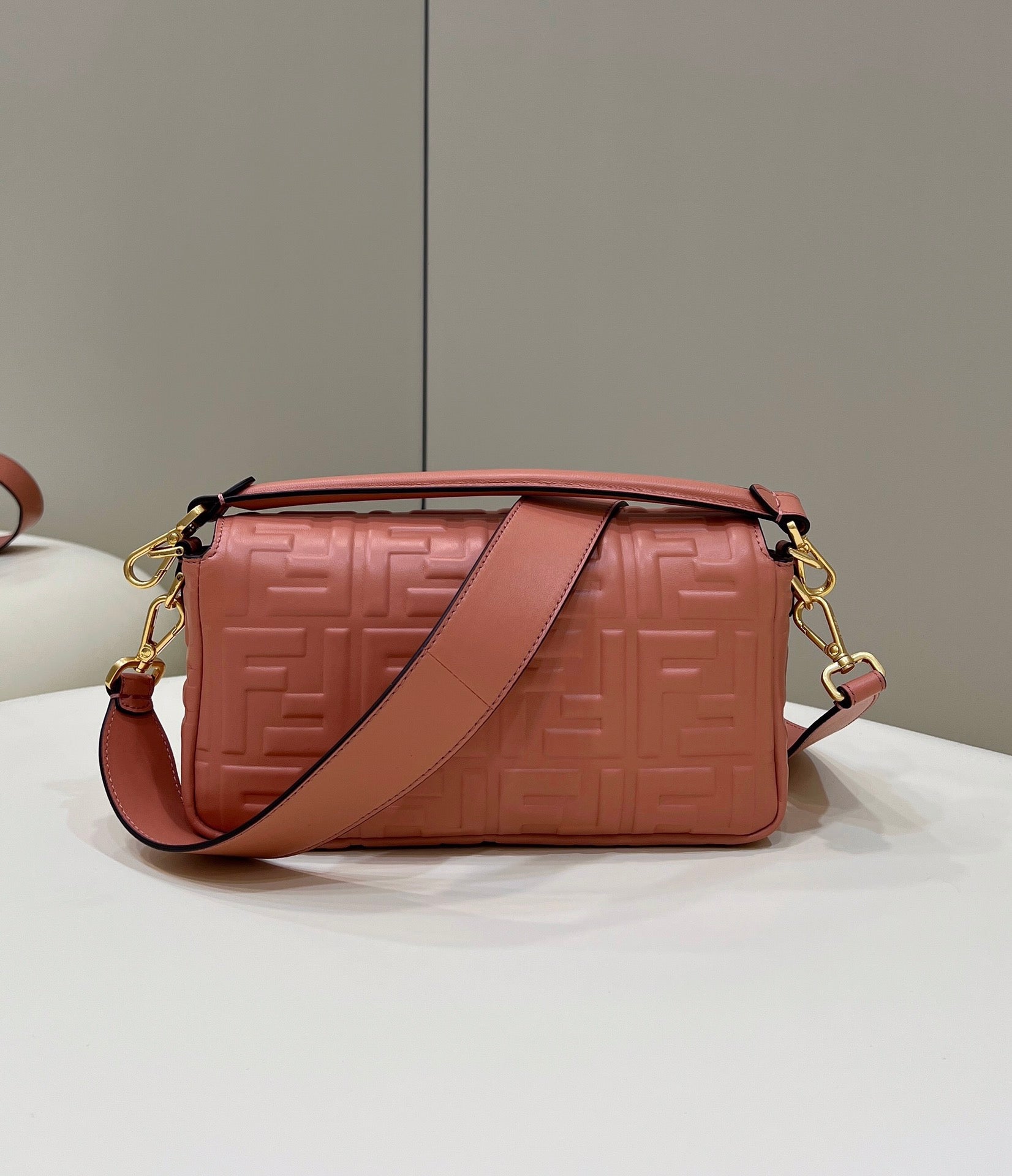 Fendi 8BR600 Baguette Medium Pink leather 0135M bag - Default Title - View 2