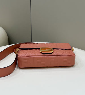 Fendi 8BR600 Baguette Medium Pink leather 0135M bag - Default Title - View 3