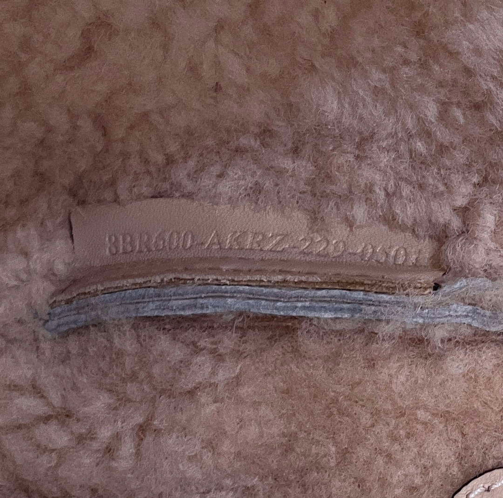 Fendi 8BR600 Baguette Medium Re-Edition bag in sheepskin Pink
