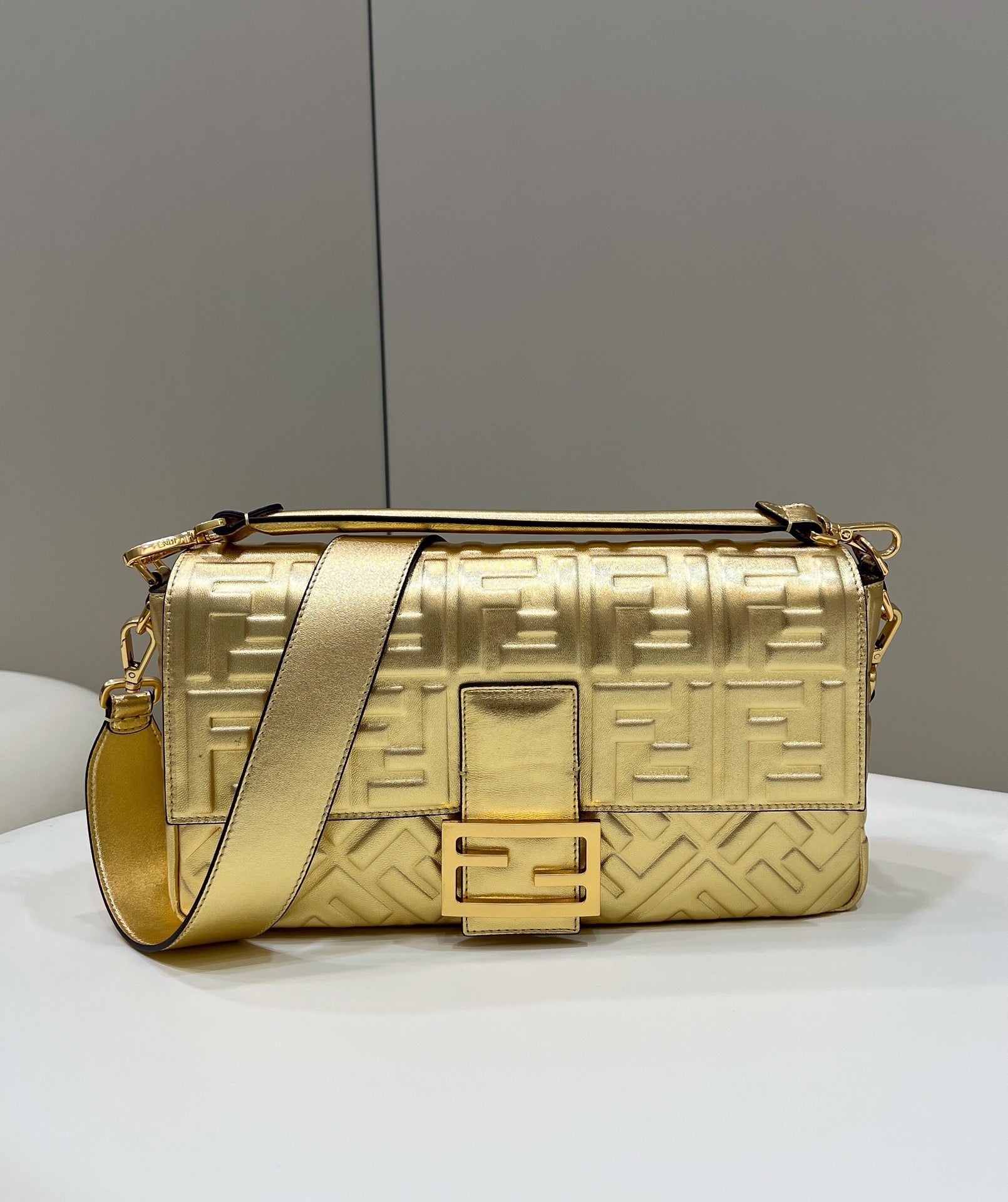 Fendi 8BR771 Baguette Large Gold leather bag
