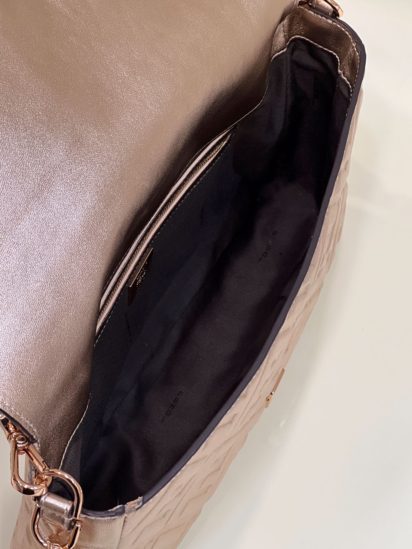 Fendi 8BR771 Baguette Large Pink leather bag - Default Title - View 9