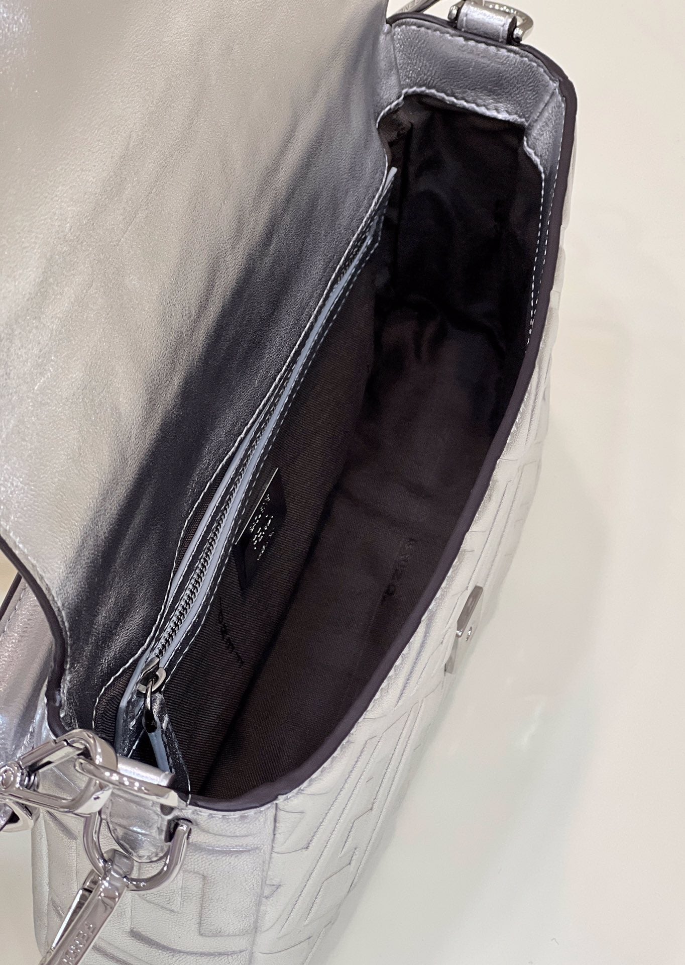 Fendi 8BR771 Baguette Large Silver leather 0135 bag - Default Title - View 9