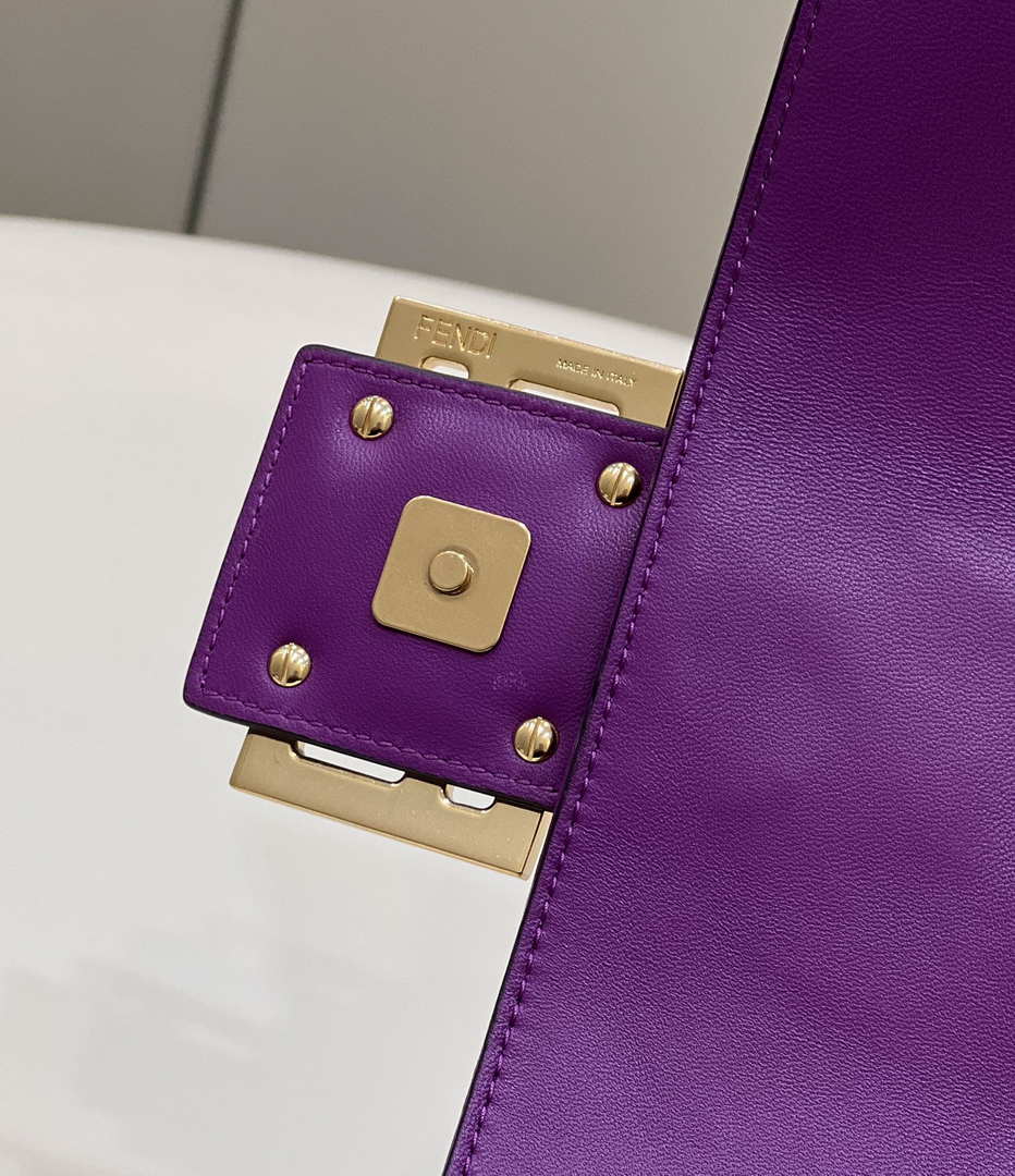 Fendi 8BR771 Baguette Purple leather bag
