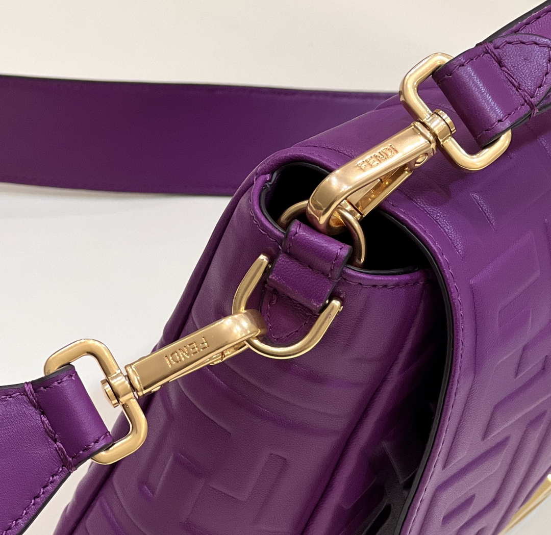 Fendi 8BR771 Baguette Purple leather bag - Default Title - View 11