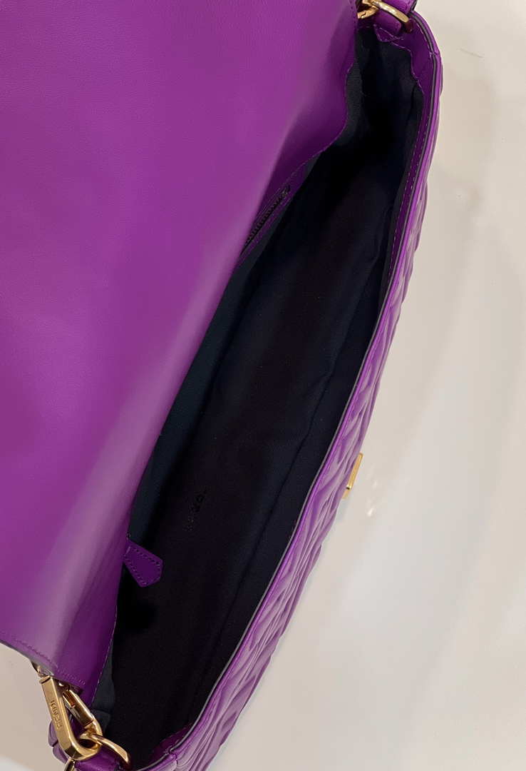 Fendi 8BR771 Baguette Purple leather bag - Default Title - View 12