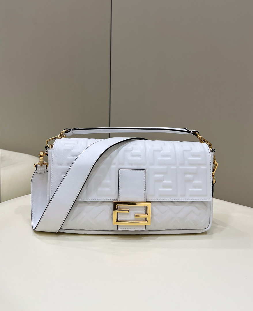 Fendi 8BR771 Baguette Large White leather bag