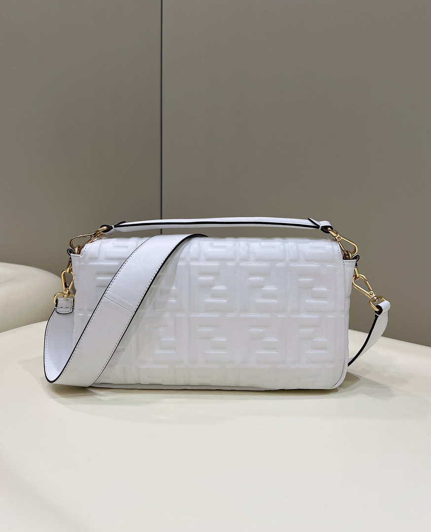 Fendi 8BR771 Baguette Large White leather bag