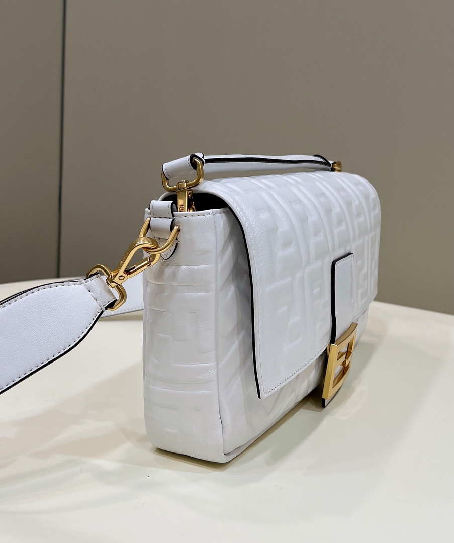 Fendi 8BR771 Baguette Large White leather bag - Default Title - View 4