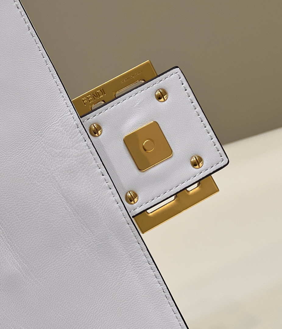 Fendi 8BR771 Baguette Large White leather bag