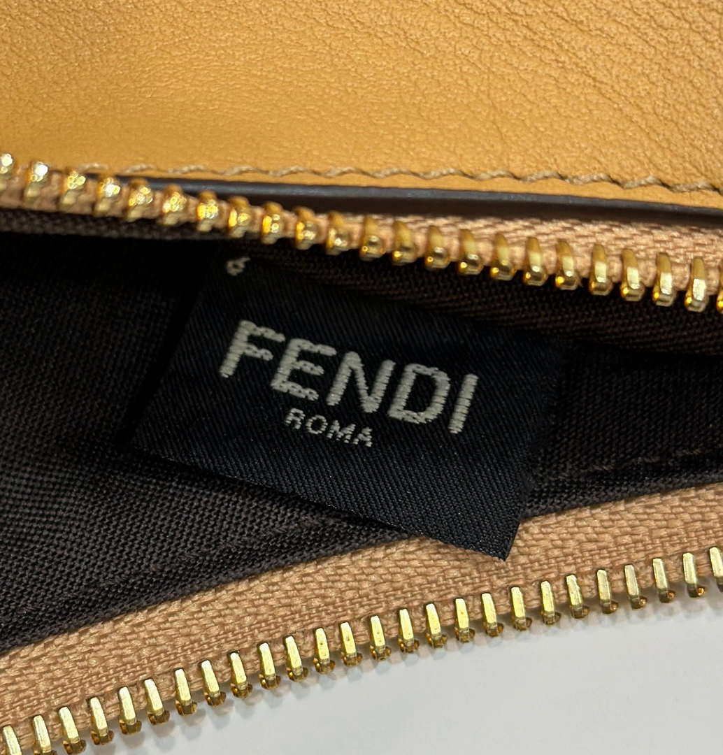 Fendi 8BR798 Fendigraphy Small Brown leather bag 80056M