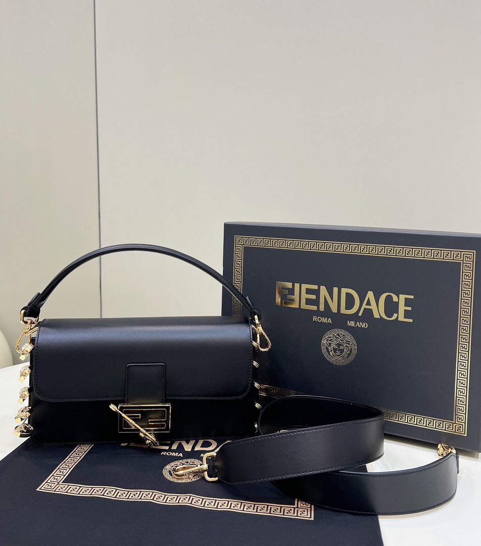 Fendi 8BR801 Baguette Brooch Bag Black - Default Title - View 1