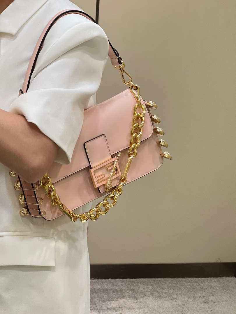Fendi 8BR801 Baguette brooch Fendace Pink leather 8563 bag