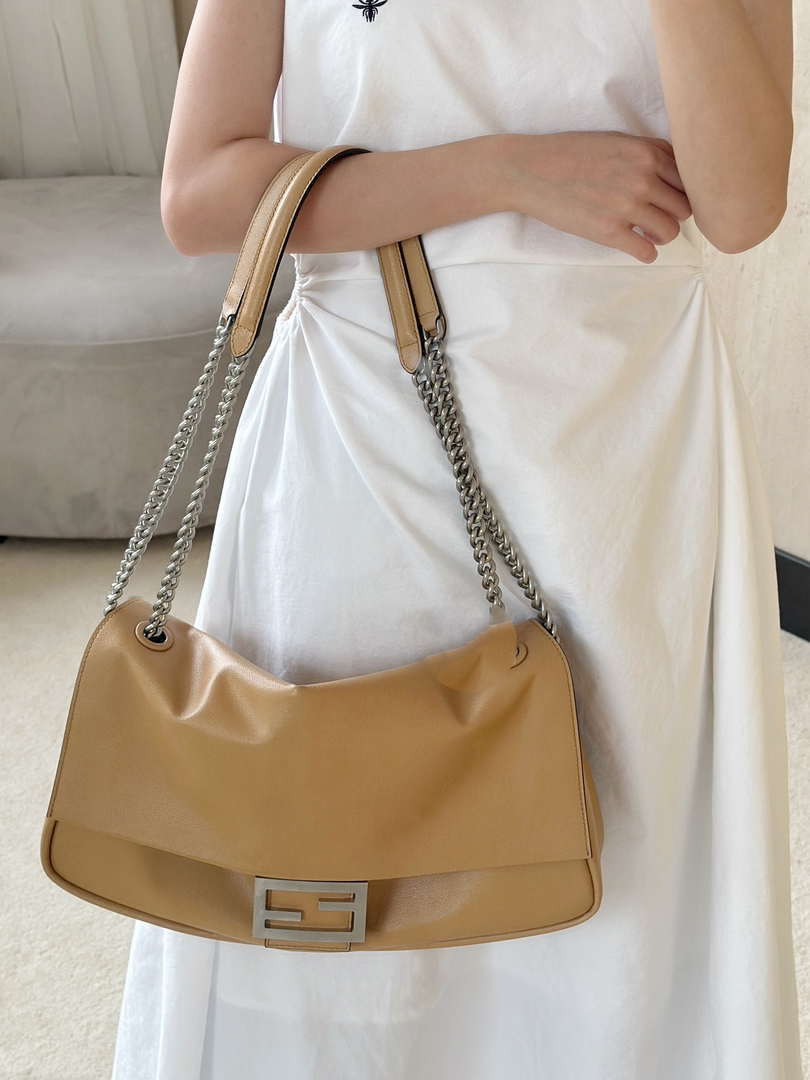 Fendi 8BR828AS7AF1QD0 Baguette Chain Large Black leather bag 8669 Apricot - Default Title - View 12