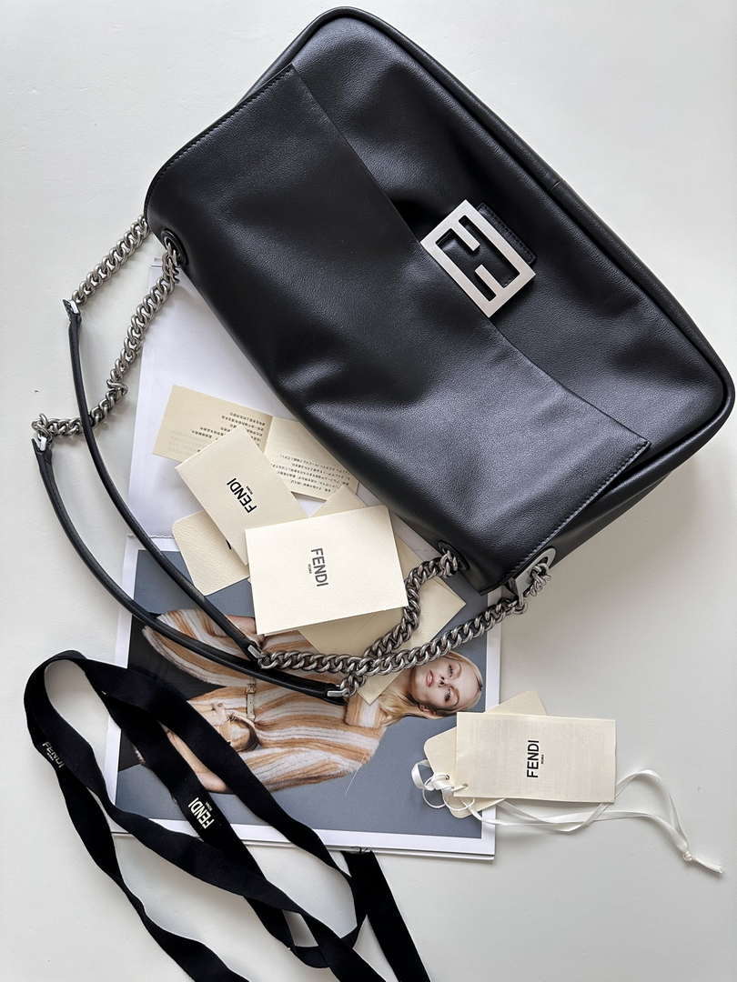 Fendi 8BR828AS7AF1QD0 Baguette Chain Large Black leather bag Black 8669 - Default Title - View 5