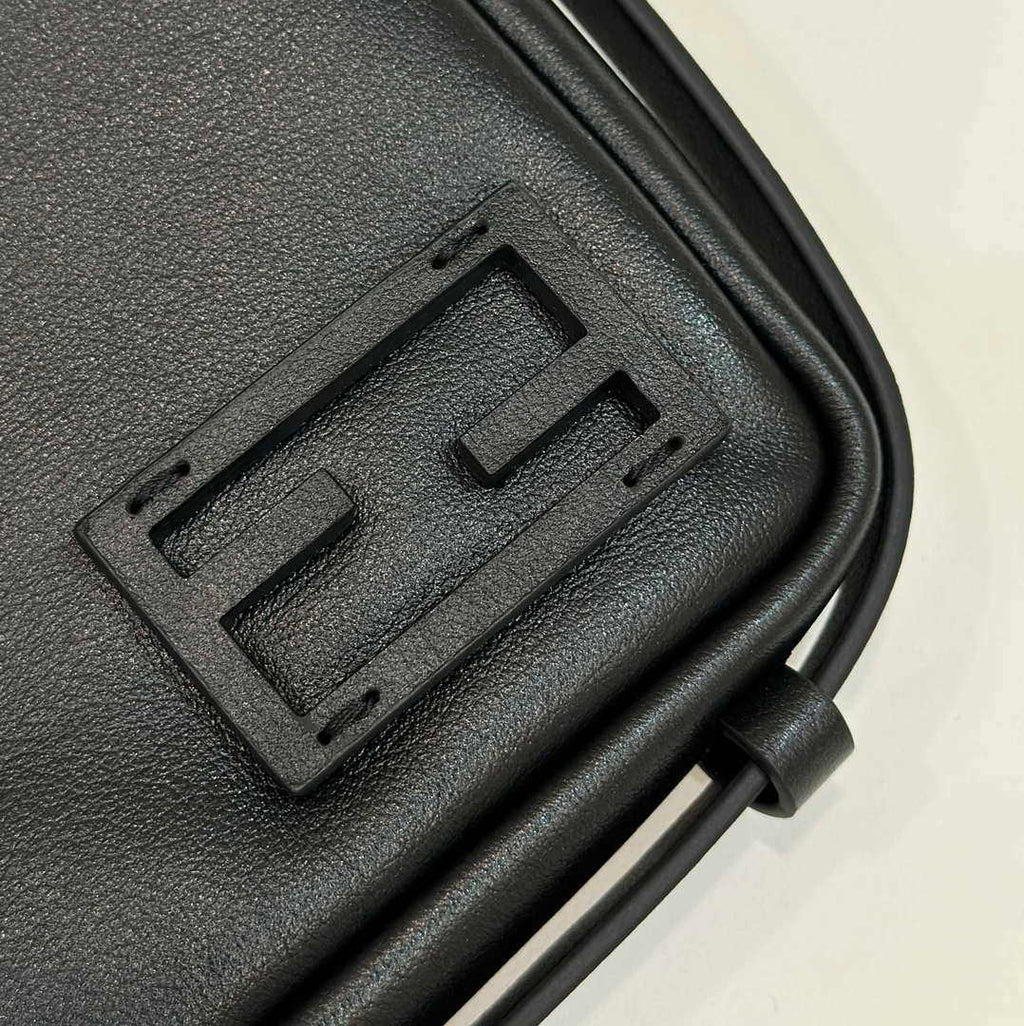 Fendi 8BR829 Simply Fendi Large Leather Black 8662AL