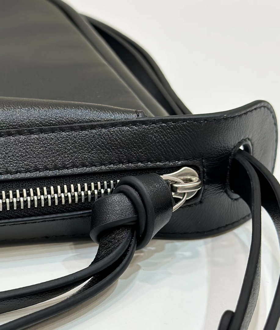 Fendi 8BR829 Simply Fendi Large Leather Black 8662AL - Default Title - View 8