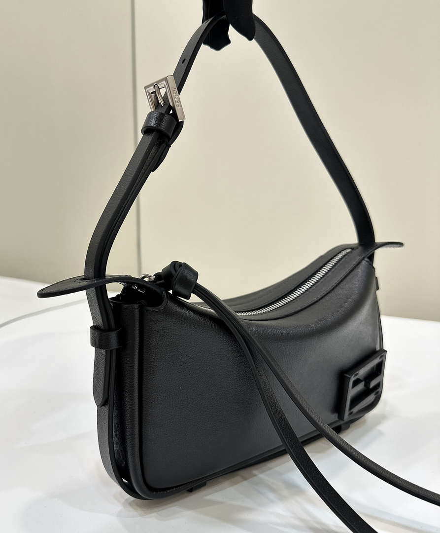 Fendi 8BR829 Simply Fendi Medium Leather Black 8662AM