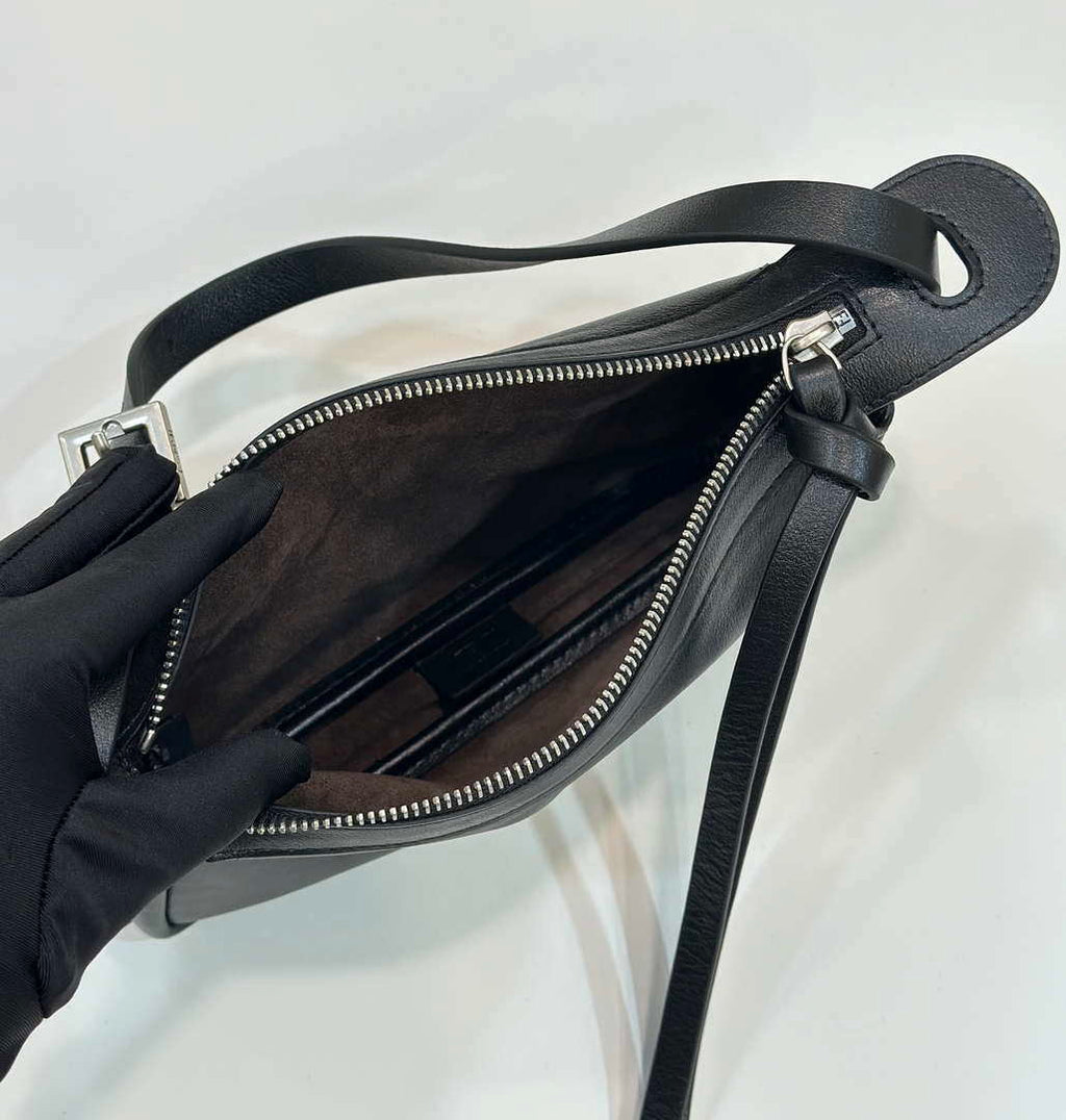 Fendi 8BR829 Simply Fendi Medium Leather Black 8662AM