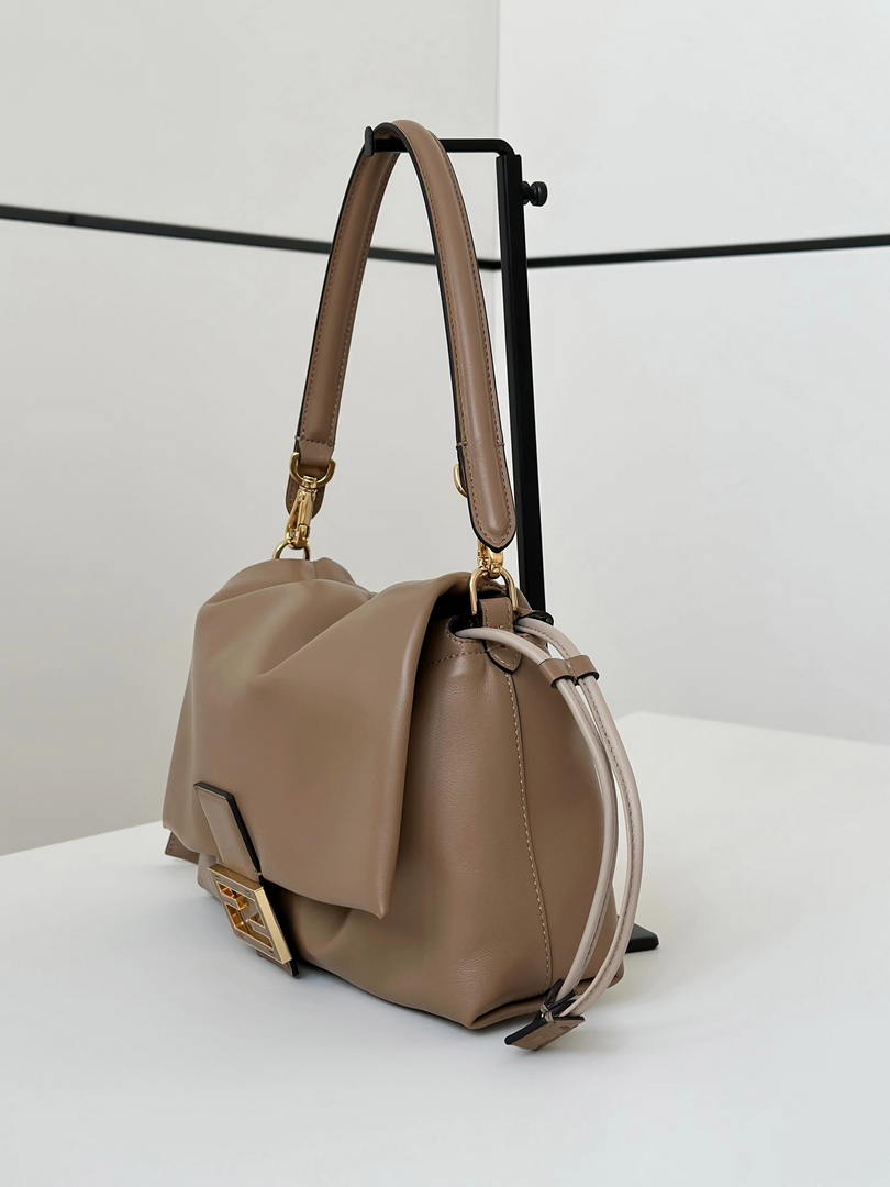 Fendi 8BR833AQ0DF1SK5 Mamma Baguette Medium Cappuccino  nappa leather bag 8677M