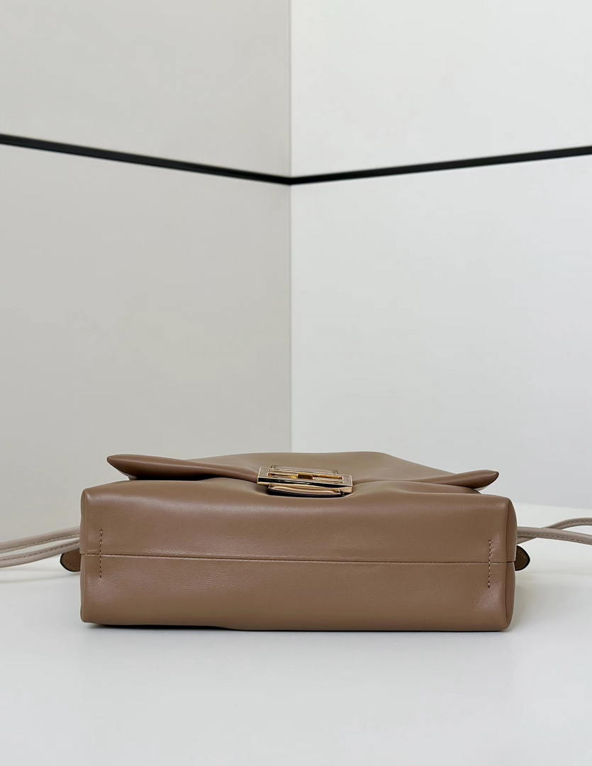 Fendi 8BR833AQ0DF1SK5 Mamma Baguette Medium Cappuccino  nappa leather bag 8677M
