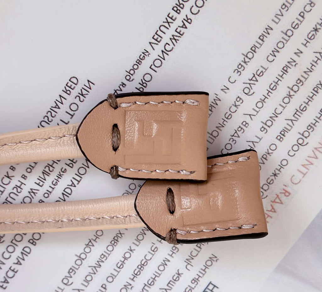 Fendi 8BR833AQ0DF1SK5 Mamma Baguette Medium Pale pink nappa leather bag 8677M
