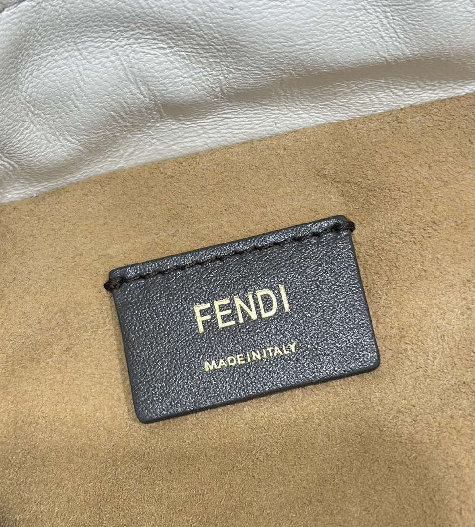 Fendi 8BR833AQ0DF1SK5 Mamma Baguette Medium White nappa leather bag 8677M - Default Title - View 6