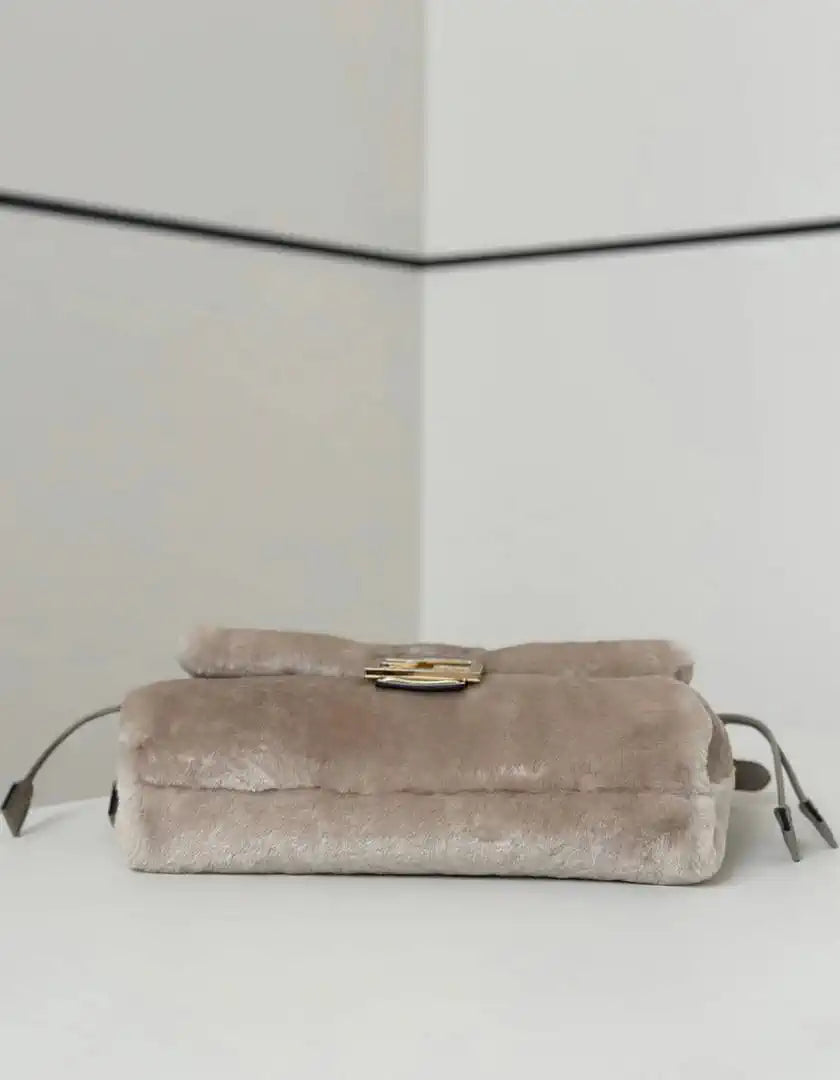 Fendi 8BR833AYCUF0NGA Mamma Baguette Medium Beige shearling bag 8693L - Default Title - View 2