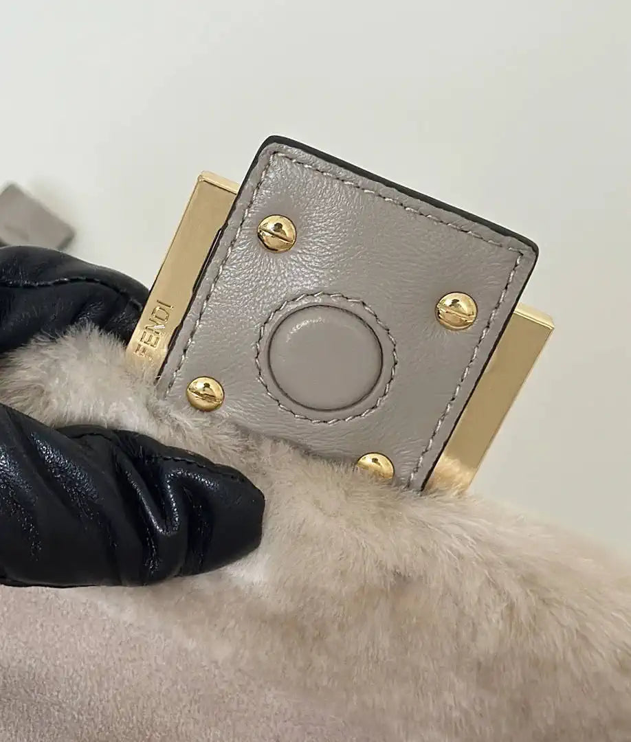 Fendi 8BR833AYCUF0NGA Mamma Baguette Medium Beige shearling bag 8693L - Default Title - View 5