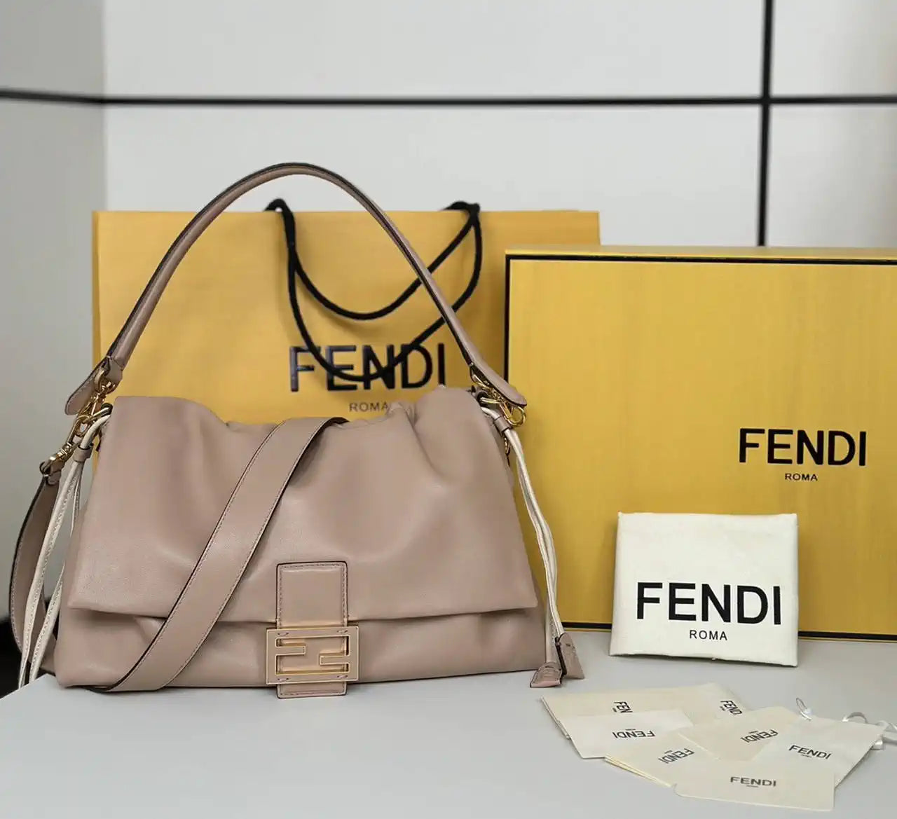 Fendi 8BR834 Mamma Baguette Large pink nappa leather bag 8677L