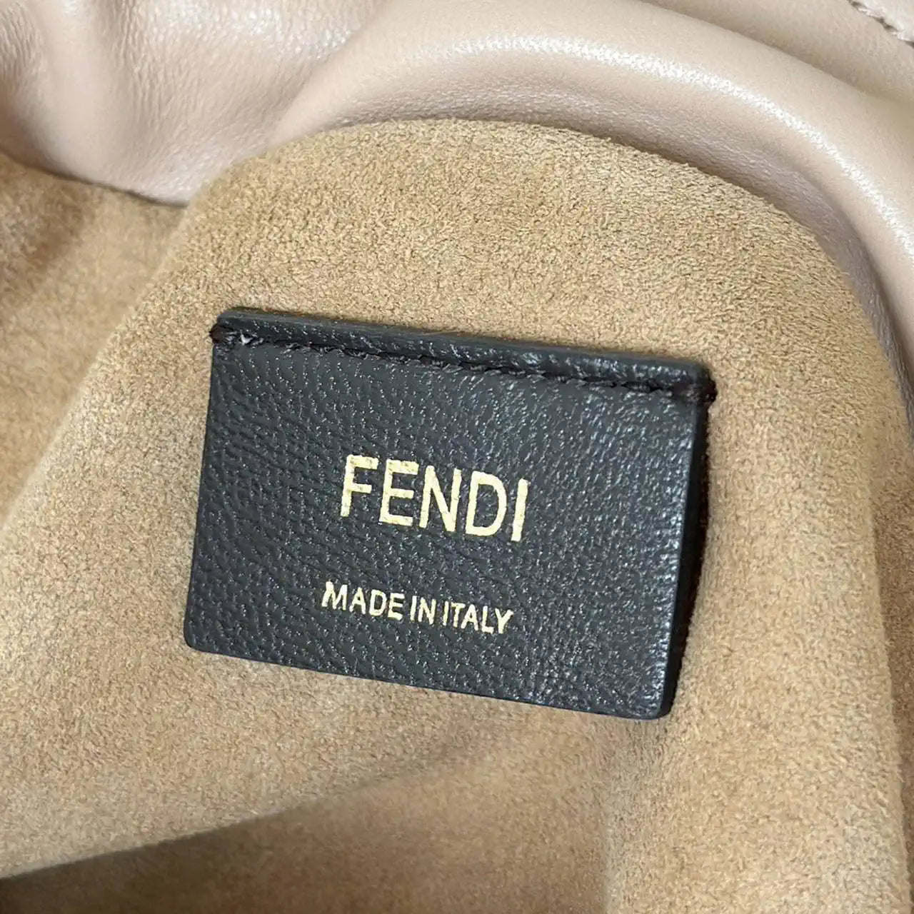 Fendi 8BR834 Mamma Baguette Large pink nappa leather bag 8677L