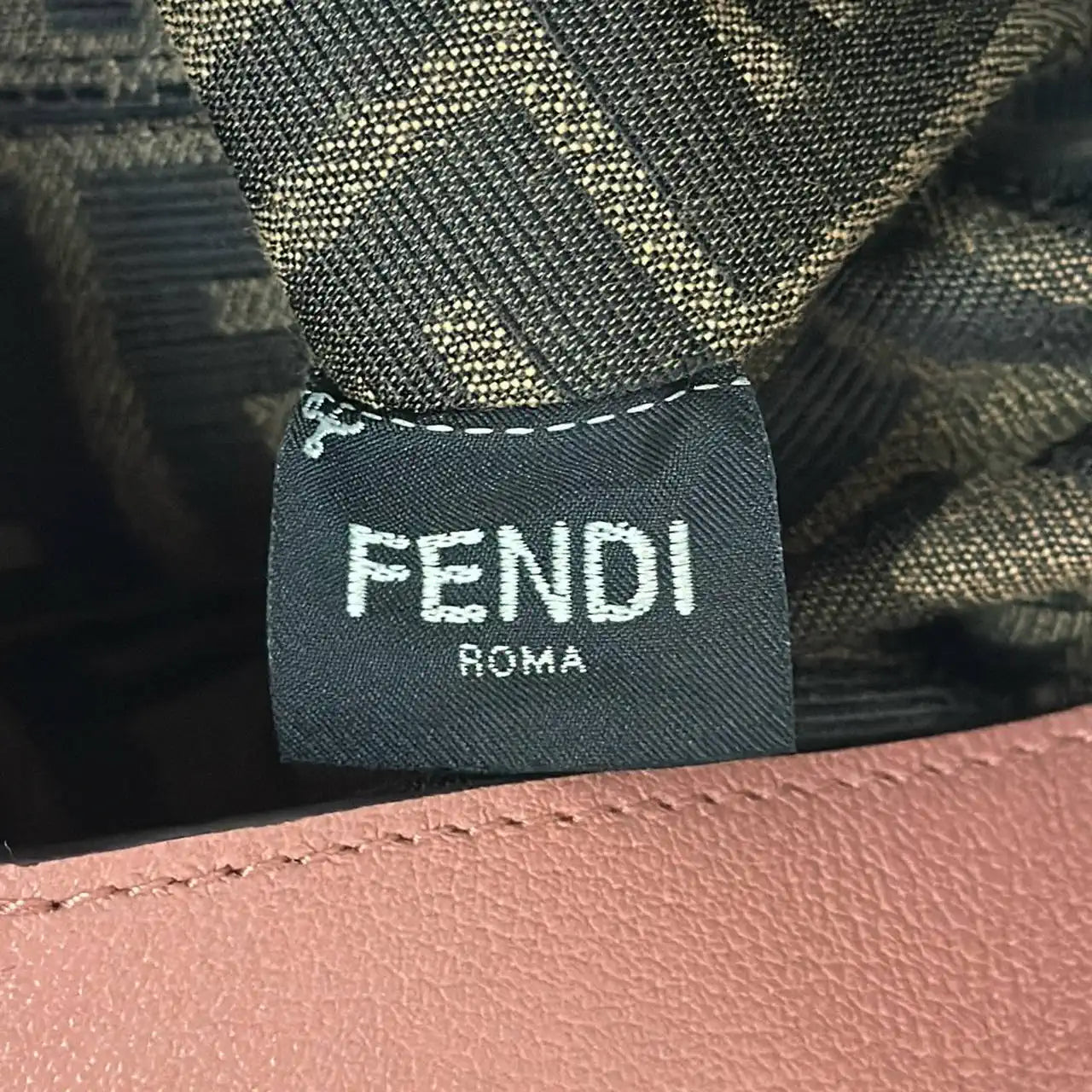 Fendi 8BR838 Fendi Spy Small Pink leather bag