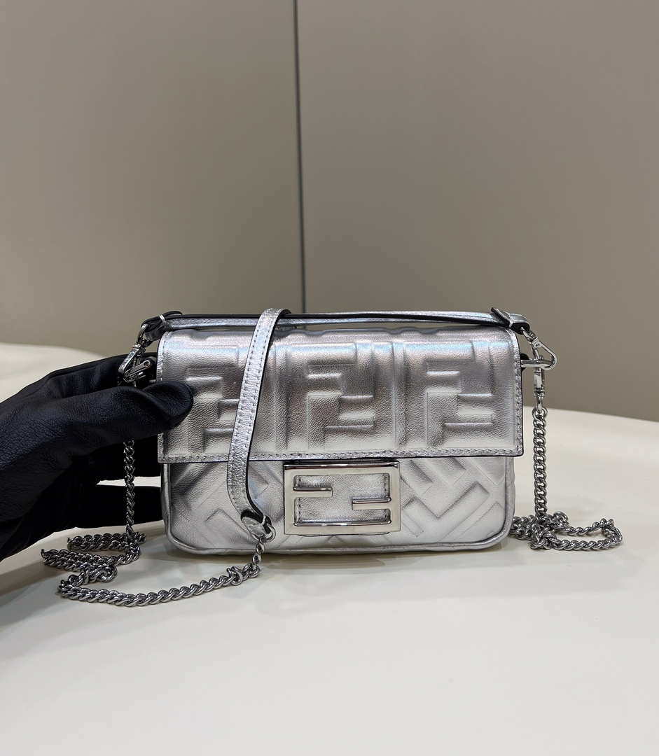 Fendi 8BS017 Baguette Mini Silver leather 0135 bag - Default Title - View 1