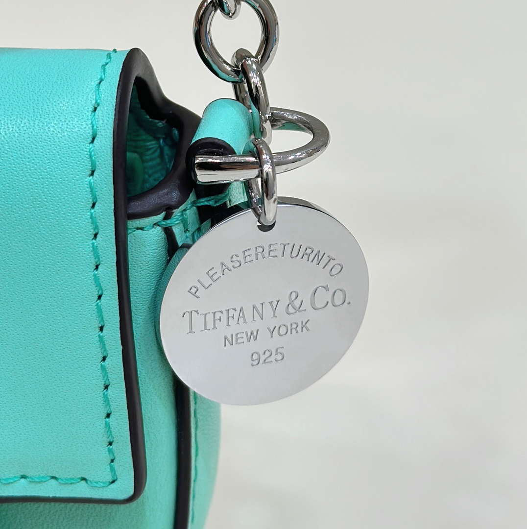Fendi  8BS017 Baguette Mini Tiffany Blue leather 80128S bag - Default Title - View 5