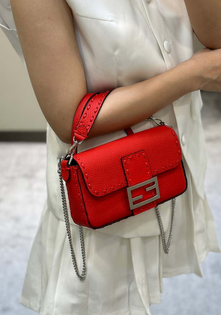 Fendi 8BS017 Baguette Mini Red Selleria bag with 309 hand-sewn Tpstitches 8610S