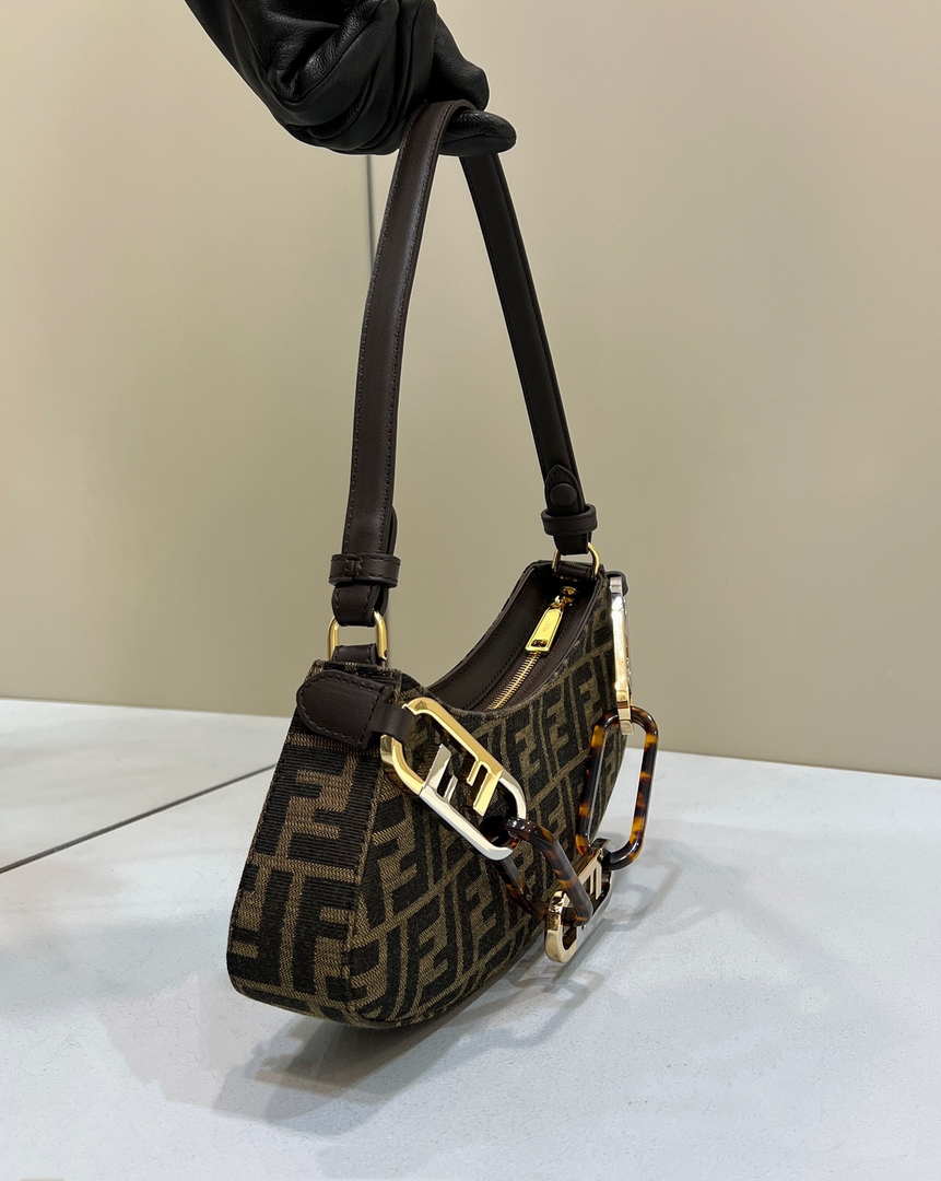 Fendi 8BS068 O¡¯Lock Swing Brown and fox fur pouch 8573