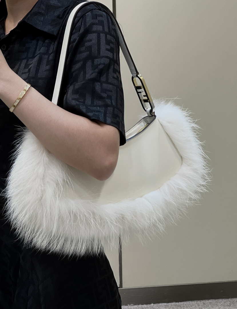 Fendi 8BS068ALS9F1IVS O¡¯Lock Swing Camellia leather and fox fur pouch 8573 White