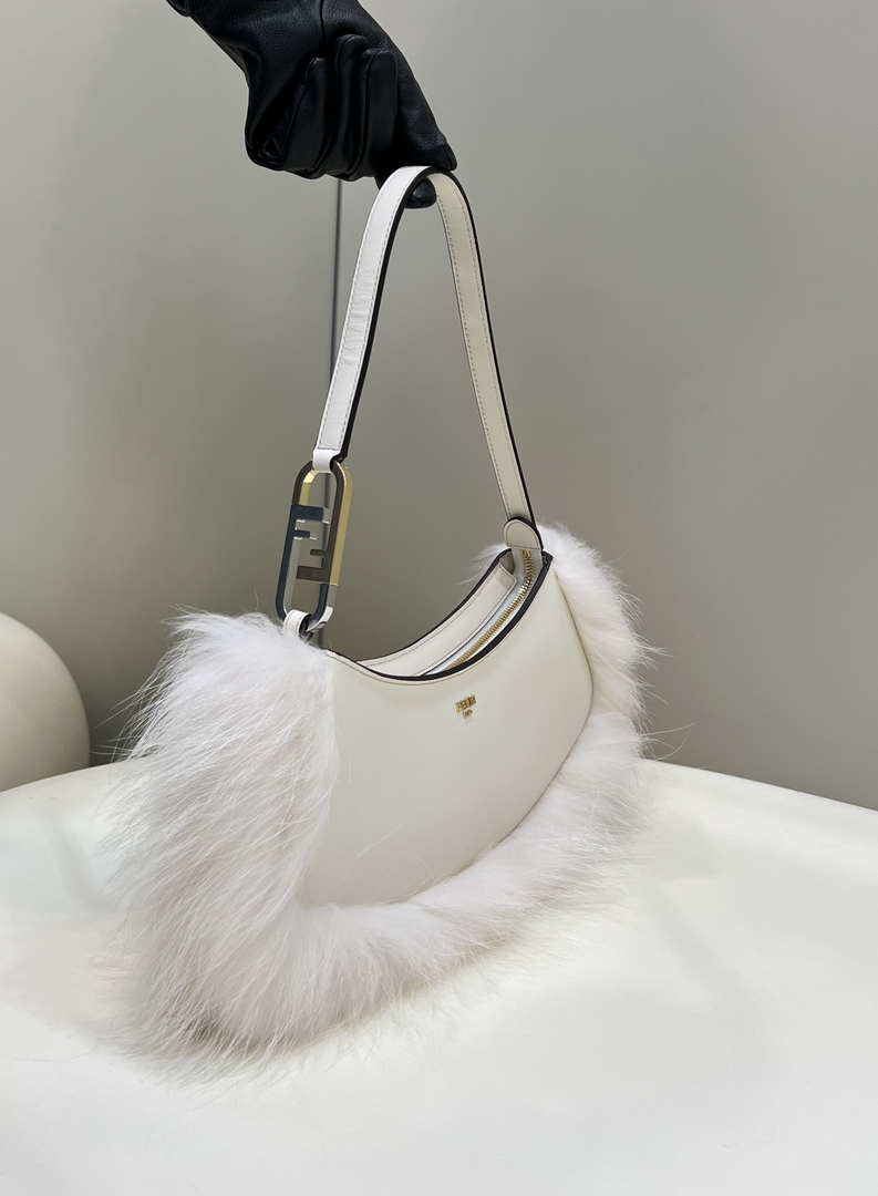 Fendi 8BS068ALS9F1IVS O¡¯Lock Swing Camellia leather and fox fur pouch 8573 White