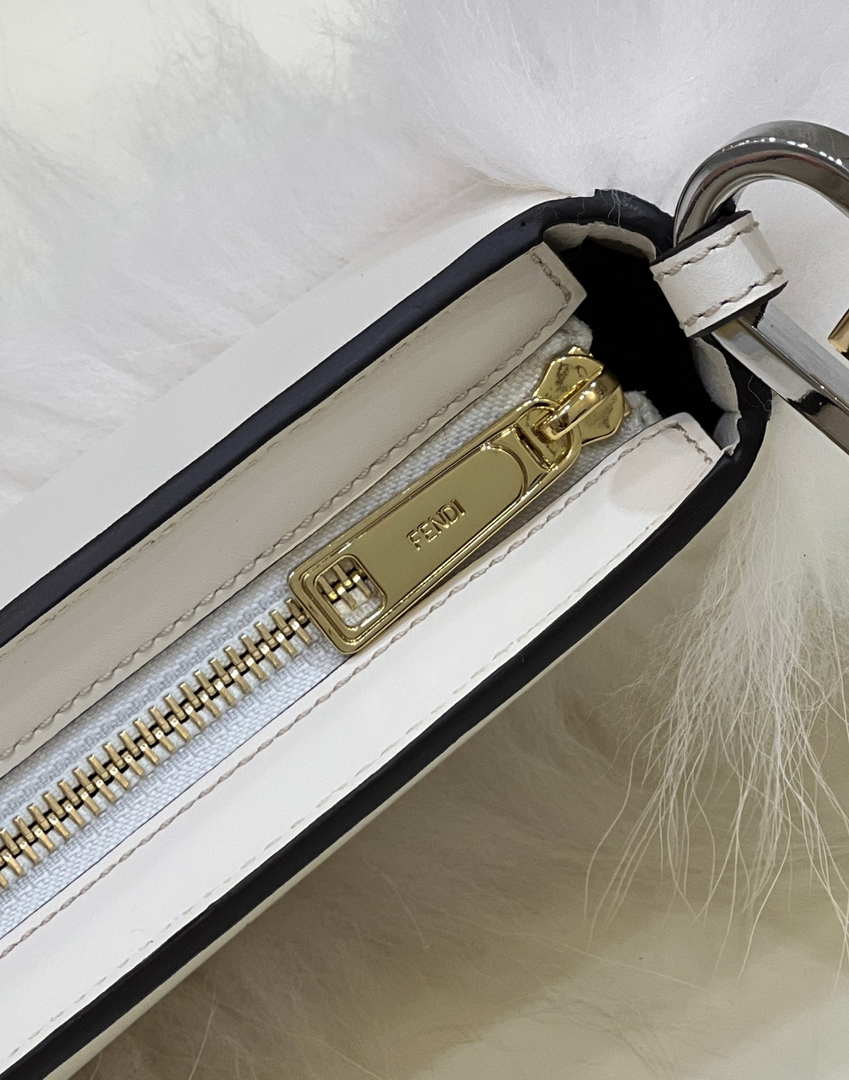 Fendi 8BS068ALS9F1IVS O¡¯Lock Swing Camellia leather and fox fur pouch 8573 White