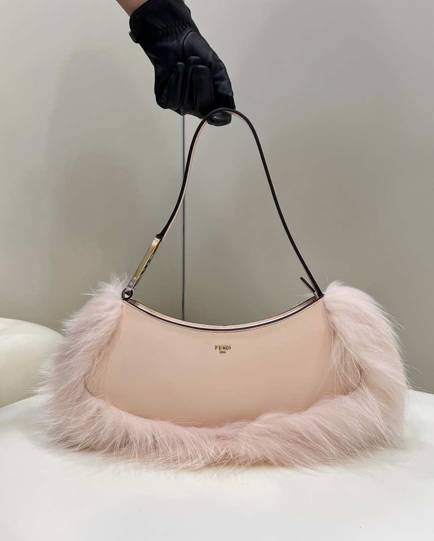 Fendi 8BS068ALS9F1IVT O¡¯Lock Swing Pale pink leather and fox fur pouch 8573