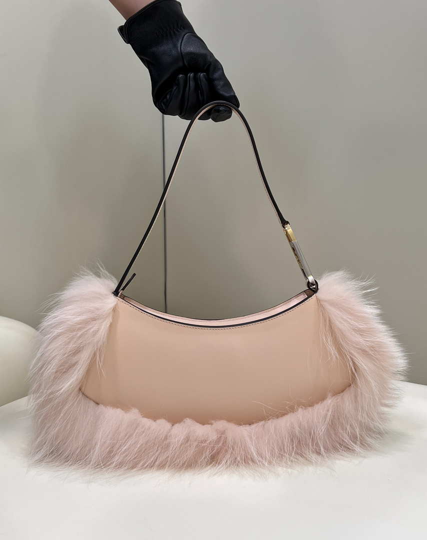 Fendi 8BS068ALS9F1IVT O¡¯Lock Swing Pale pink leather and fox fur pouch 8573
