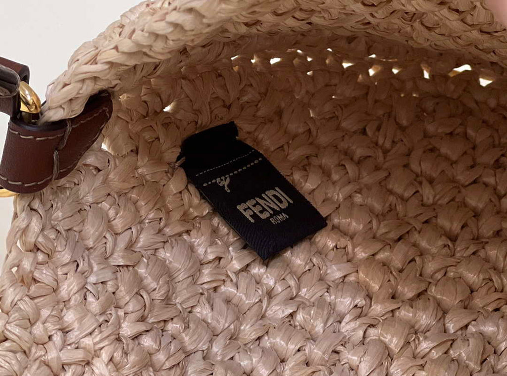 Fendi 8BS069 Fendi Beige raffia bag Croissant bag 8373