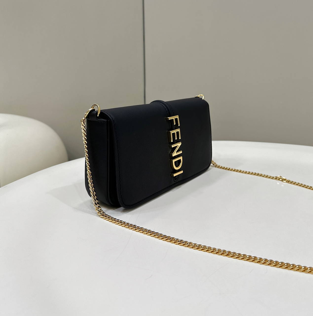 Fendi  8BS076 Fendigraphy Wallet On Chain Black leather wallet