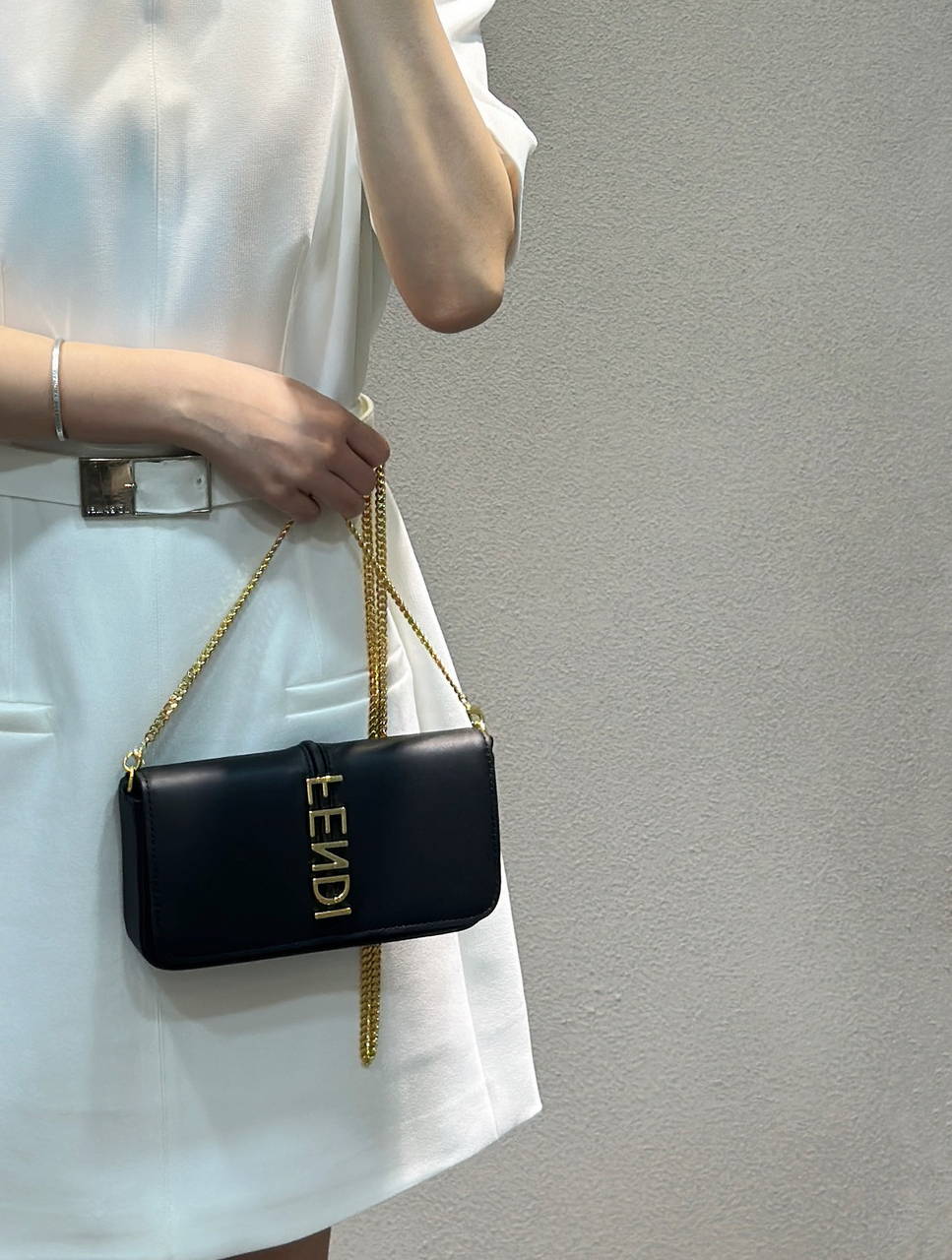 Fendi  8BS076 Fendigraphy Wallet On Chain Black leather wallet