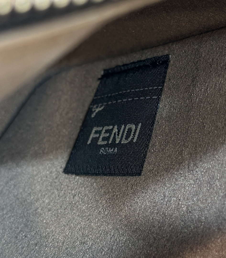 Fendi 8BS094 Mini Fendessence Black mini bag 80165A