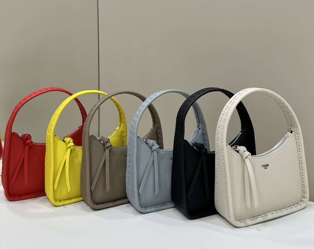 Fendi 8BS094 Mini Fendessence Red mini bag 80165A