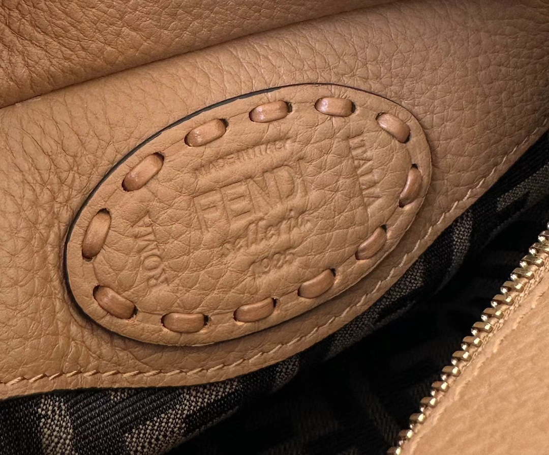 Fendi 8BS096 Brown Selleria bag with 62 hand-sewn topstitches 8655C