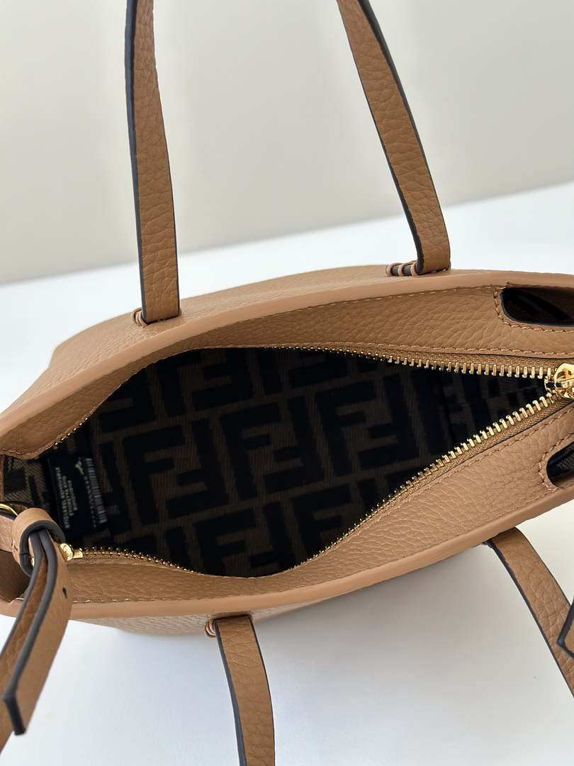 Fendi 8BS096 Brown Selleria bag with 62 hand-sewn topstitches 8655C